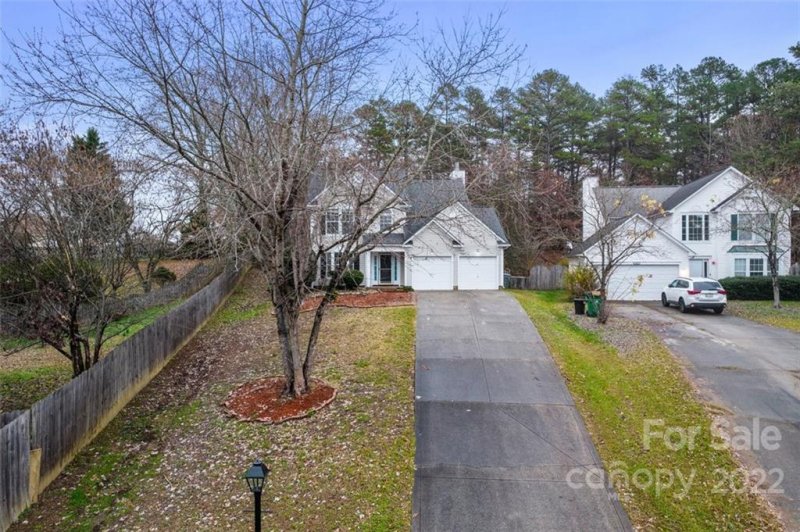 Property image 2 at 9637 Nettle Drive, Charlotte, NC 28216