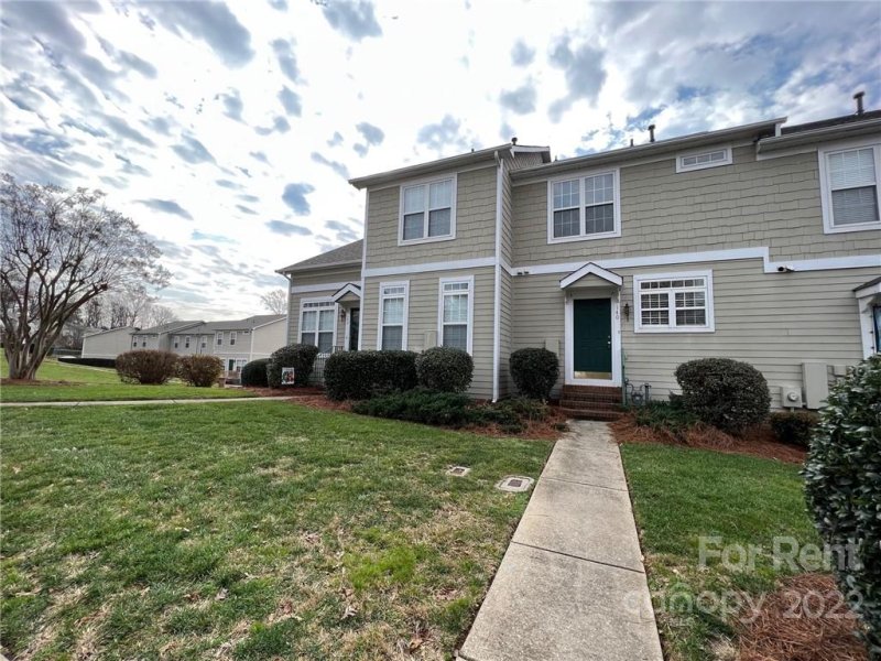 Property image 2 at 140 Sunridge Drive, Mooresville, NC 28117