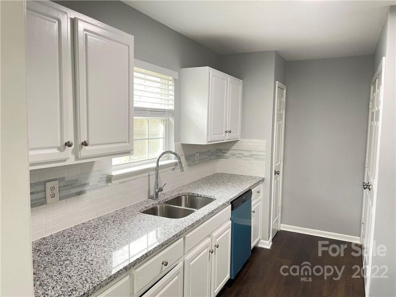 Property image 4 at 4643 Palm Breeze Lane, Charlotte, NC 28208