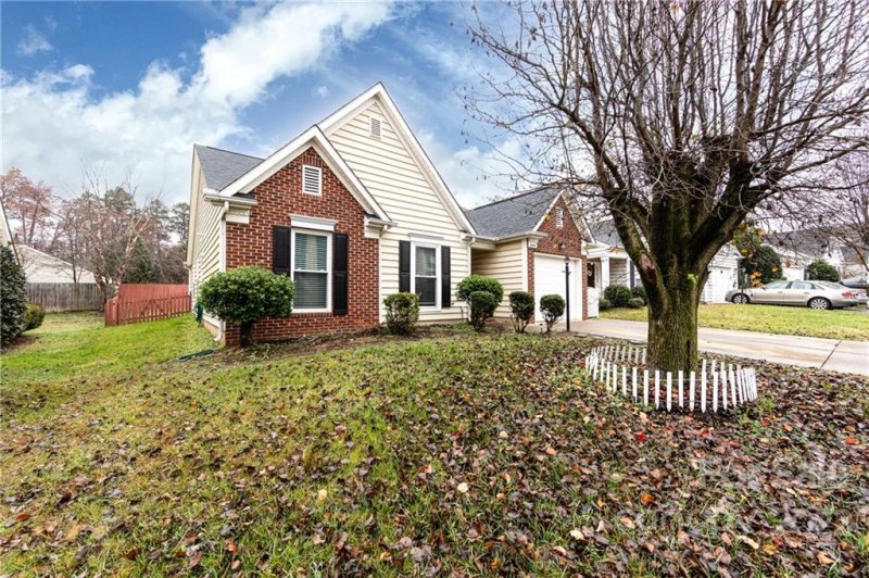 Property image 3 at 8608 Mineral Ridge Way, Charlotte, NC 28269