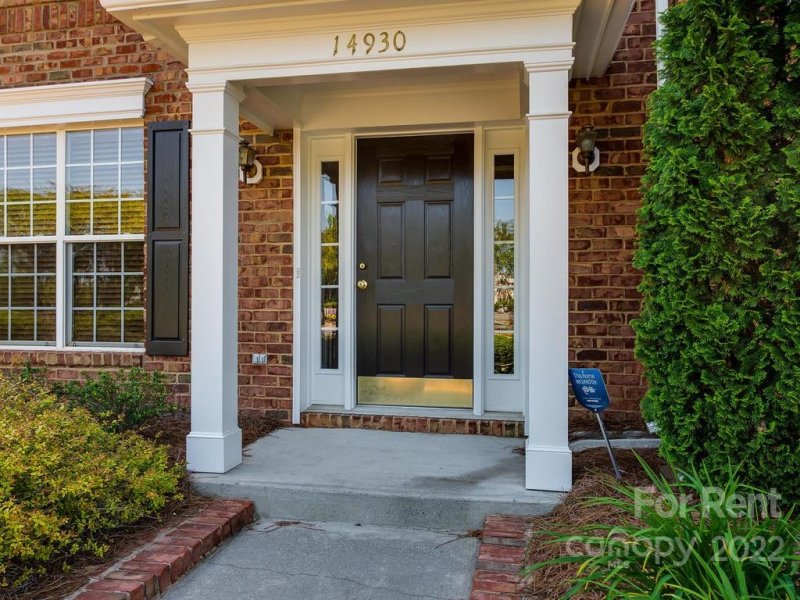 Property image 2 at 14930 Ballantyne Village Way, Charlotte, NC 28277