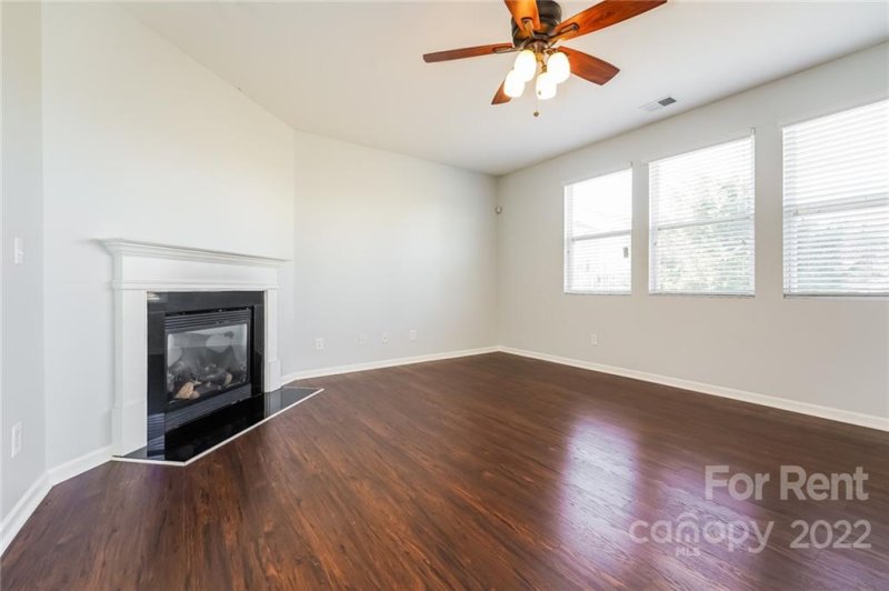 Property image 2 at 7335 Lamplighter Close Drive, Matthews, NC 28105