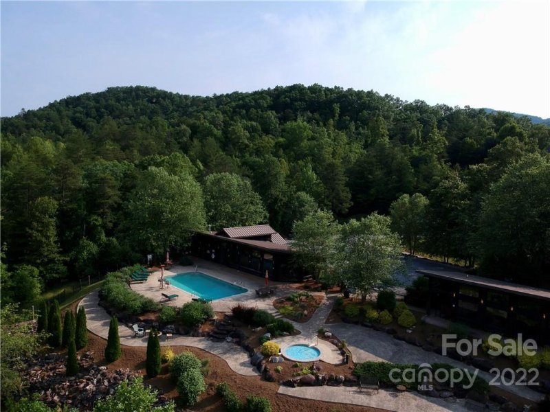 Property image 5 of 921 Wild River Run in French Broad Crossing, Marshall, NC 28753