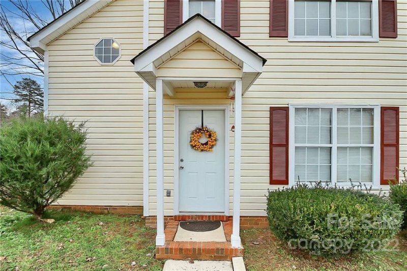 Property image 3 at 5701 Silver Eagle Drive, Charlotte, NC 28214