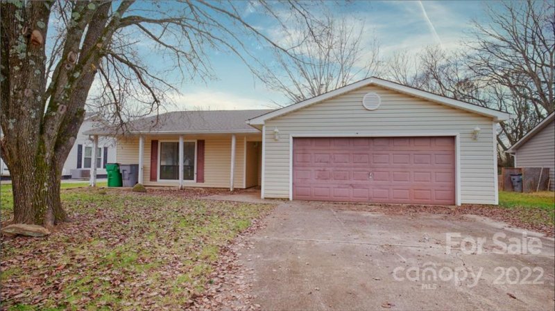 8518 Carmel Road