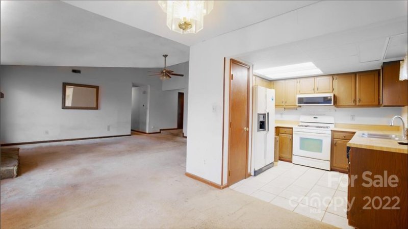 Property image 4 at 8518 Carmel Road, Charlotte, NC 28226