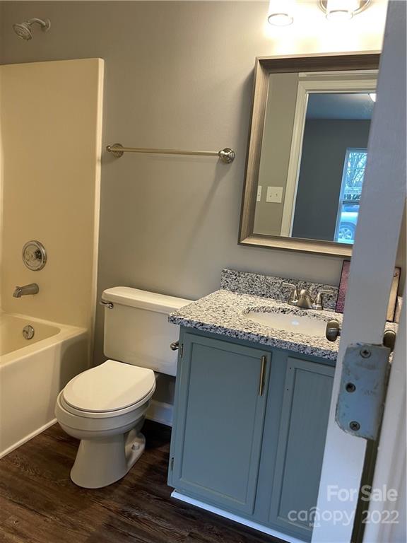 Property image 3 at 211 Kingville Drive, Charlotte, NC 28213