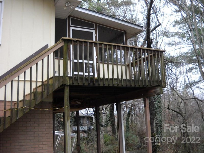 Property image 5 at 208 Rugby Forest Lane, Hendersonville, NC 28791