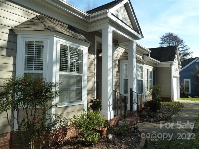 Property image 3 at 3234 Twin Falls Lane, Matthews, NC 28105