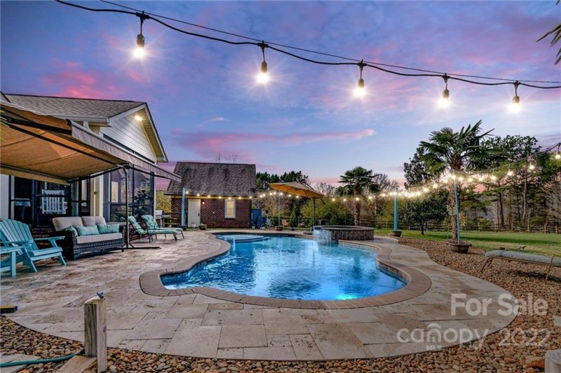 Property image 3 at 6016 Highview Road, Matthews, NC 28104