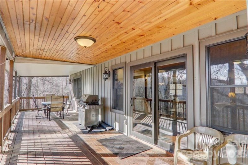 Property image 3 at 80 Constitution Avenue, Waynesville, NC 28785