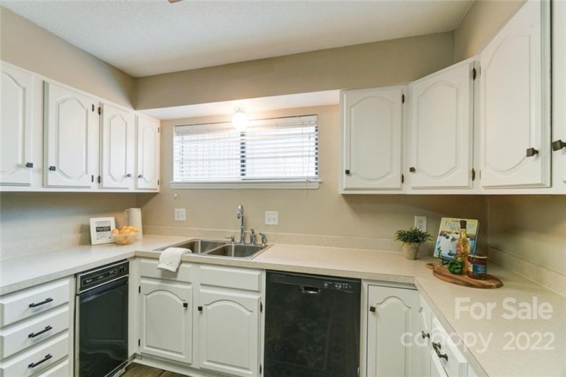 Property image 4 at 11302 Carmel Chace Drive, Charlotte, NC 28226