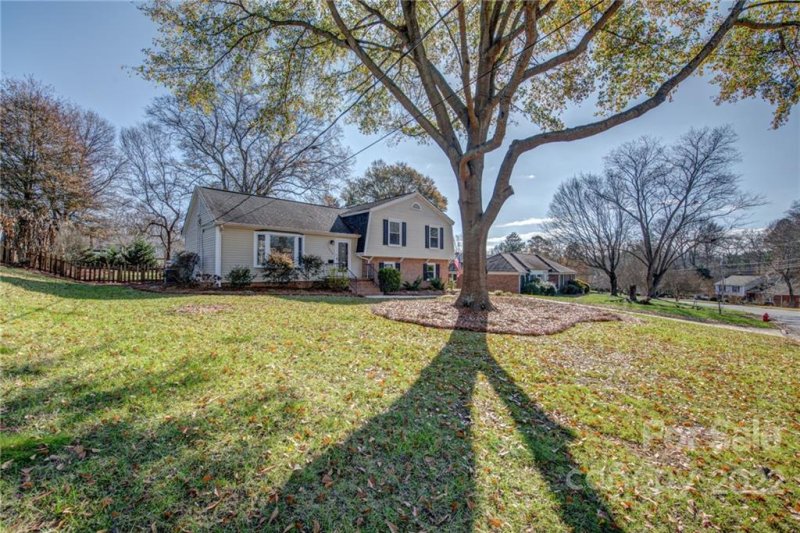 Property image 4 at 1434 Georgetowne Drive, Gastonia, NC 28054