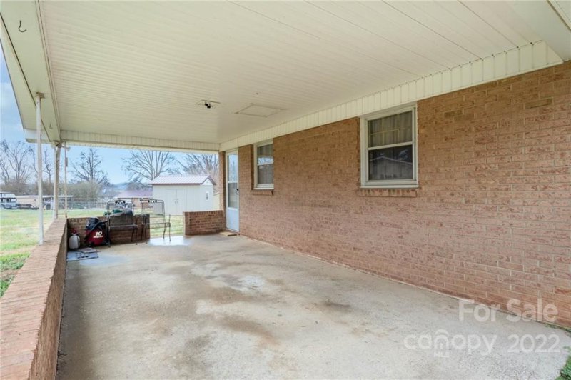 Property image 3 at 4596 Diamond Street, Claremont, NC 28610