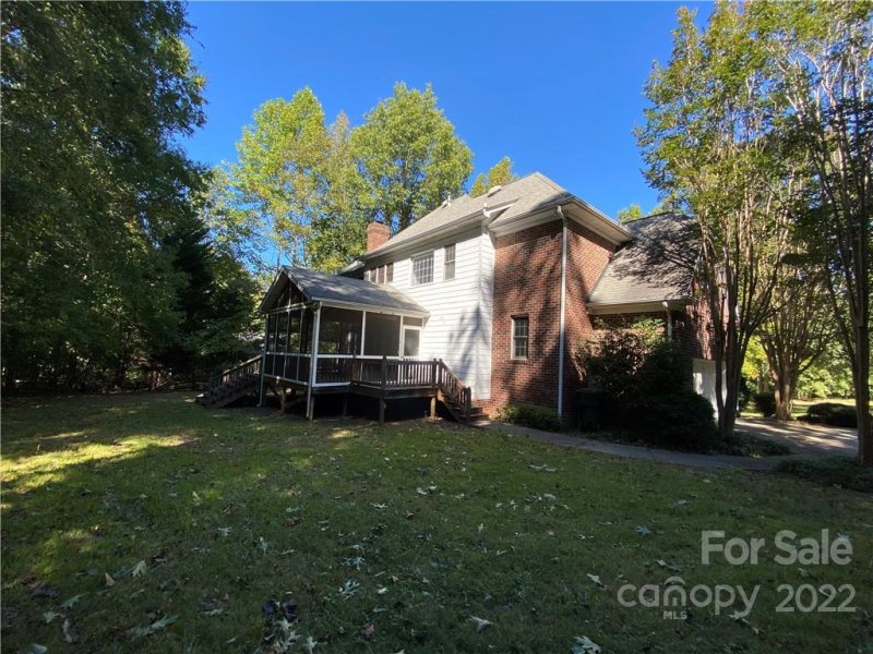 Property image 4 at 4936 Mountain Point Lane, Charlotte, NC 28216