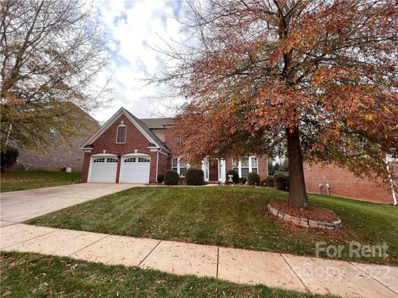 Property image 3 at 10006 Paxton Run Road, Charlotte, NC 28277