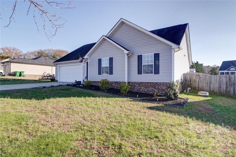 Property image 3 at 729 Faith Street, Oakboro, NC 28129