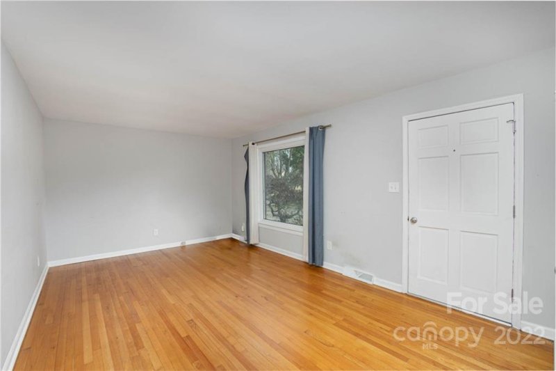 Property image 4 at 2305 Gaines Avenue, Gastonia, NC 28054