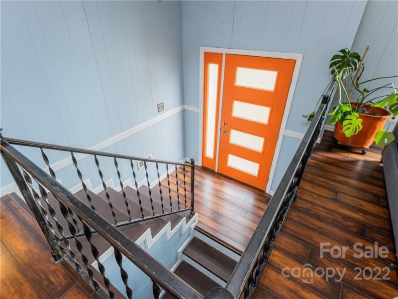 Property image 5 at 917 W Chapel Road, Asheville, NC 28803