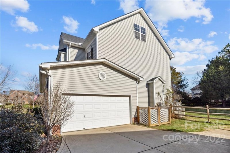 Property image 3 at 6033 Latta Springs Circle, Huntersville, NC 28078