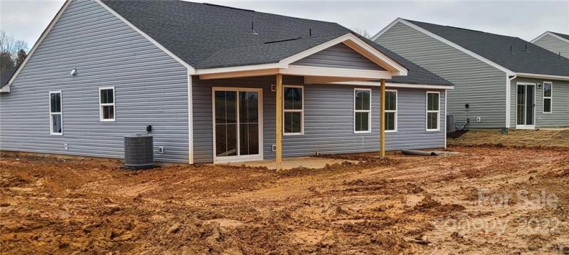 Property image 2 at 621 Grandiflora Avenue, Lancaster, SC 29720