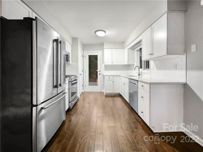 Property image 3 at 13805 Idle Drive, Matthews, NC 28105