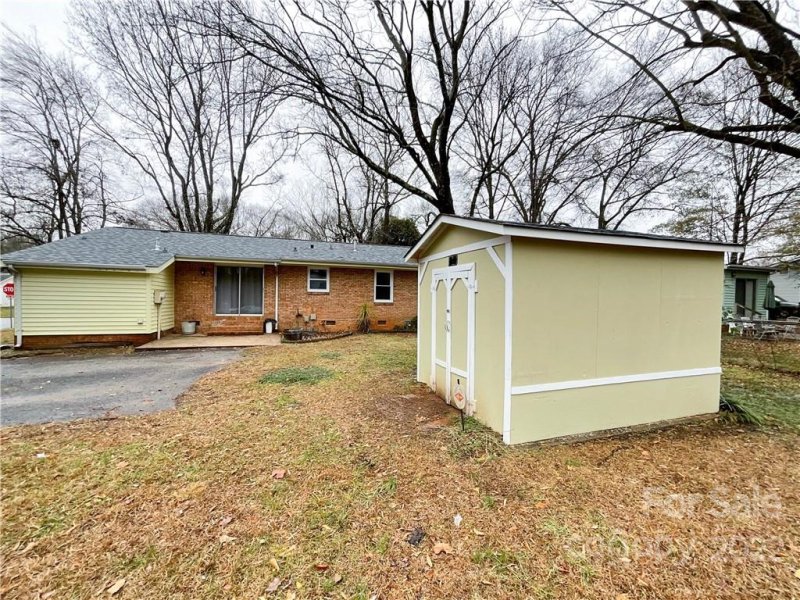 Property image 5 at 6710 Covecreek Drive, Charlotte, NC 28215