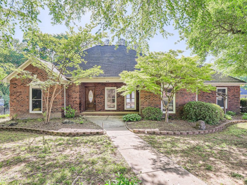 4832 Morris Glen Drive