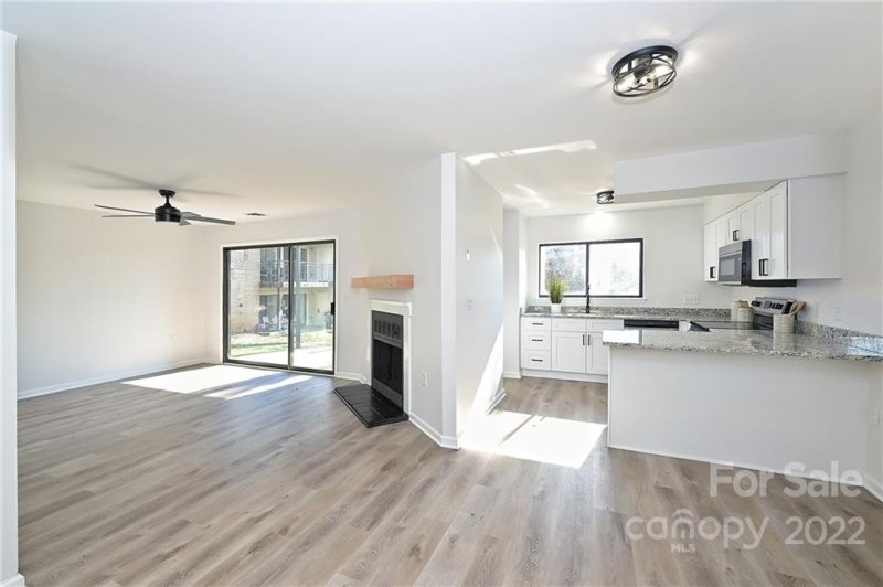 Property image 2 at 4824 Spring Lake Drive, Charlotte, NC 28212