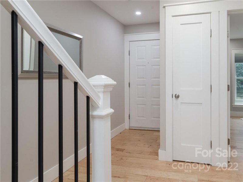 Property image 3 at 16 Spears Avenue, Asheville, NC 28801