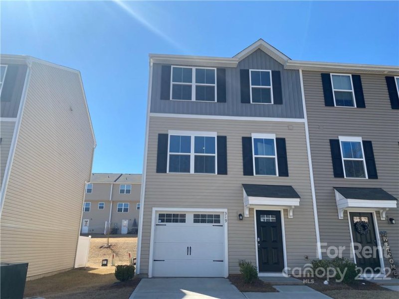 319 Royalty Sun Way