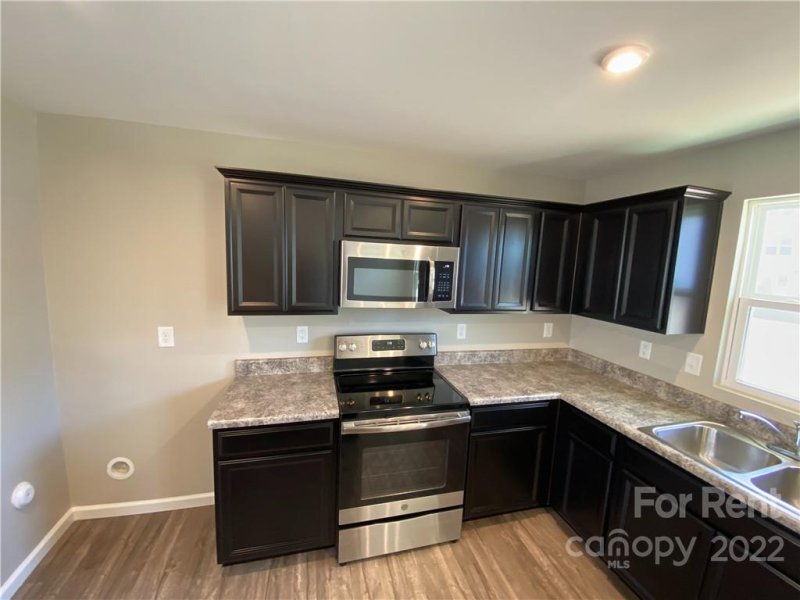 Property image 3 at 319 Royalty Sun Way, Fort Mill, SC 29715