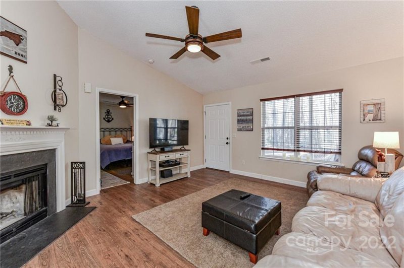 Property image 5 at 136 Creek Branch Drive, Mooresville, NC 28115