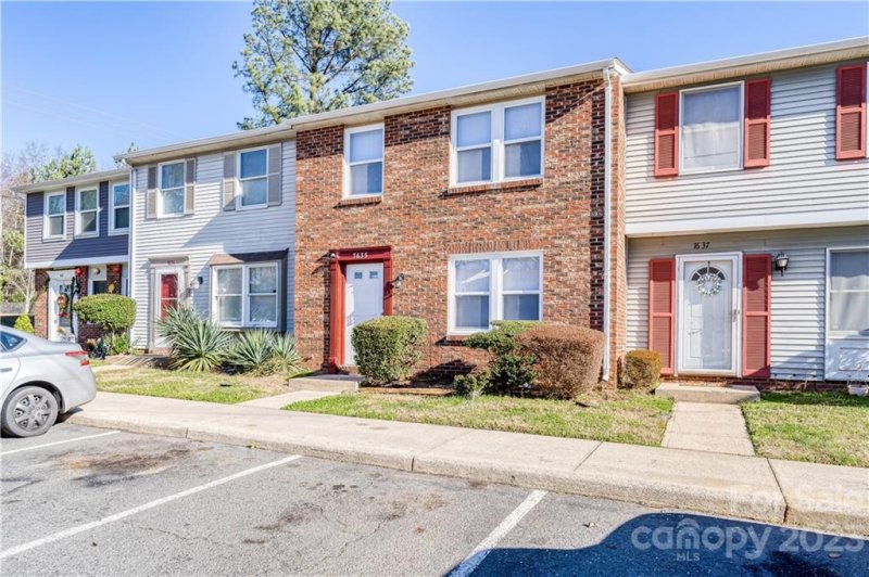Property image 2 at 7635 Holly Grove Court, Charlotte, NC 28227