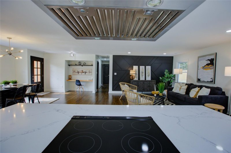 Property image 2 at 1142 Fox Run Drive, Charlotte, NC 28212