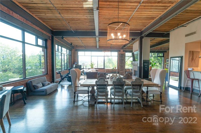 Property image 2 at 310 Arlington Avenue, Charlotte, NC 28203