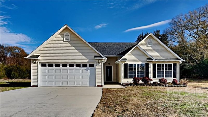 2565 April Showers Lane