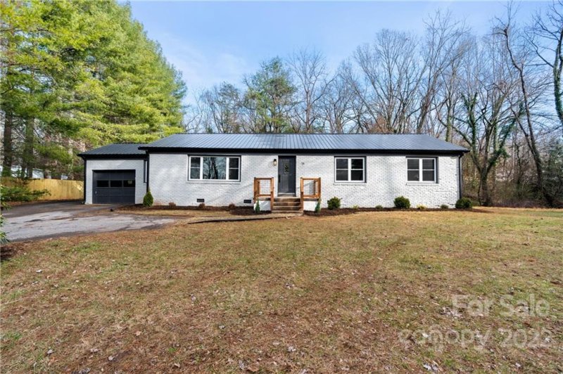 Property image 2 at 14 Crockett Avenue, Asheville, NC 28805