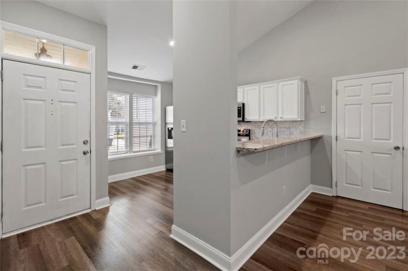 Property image 2 at 9113 Shenington Place, Charlotte, NC 28216