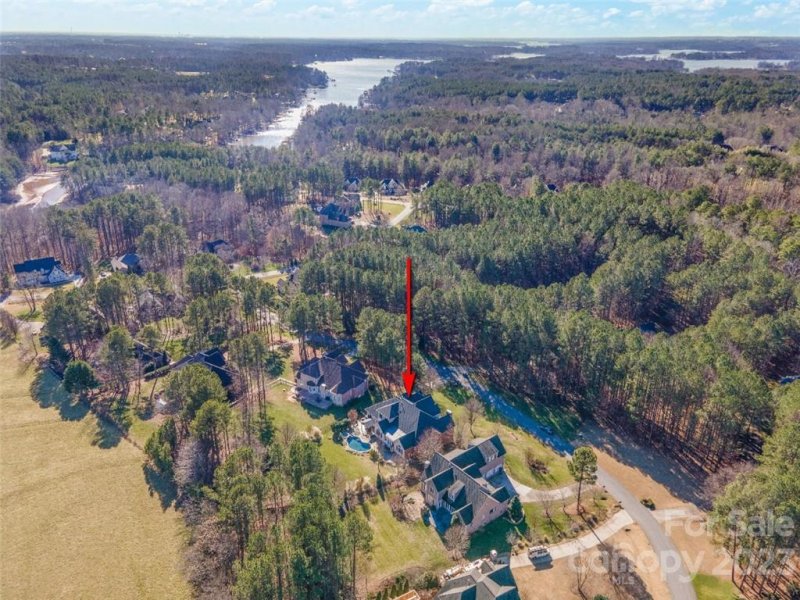 Property image 4 at 126 Whispering Cove Court, Mooresville, NC 28117