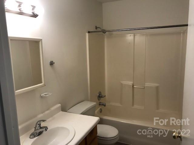 Property image 5 at 227 Keswick Avenue, Charlotte, NC 28206