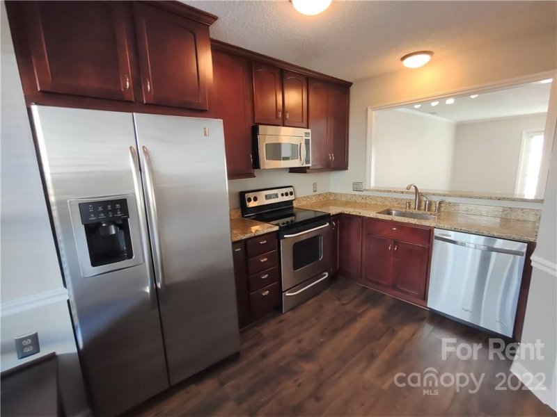 Property image 3 at 8206 Legare Court, Charlotte, NC 28210