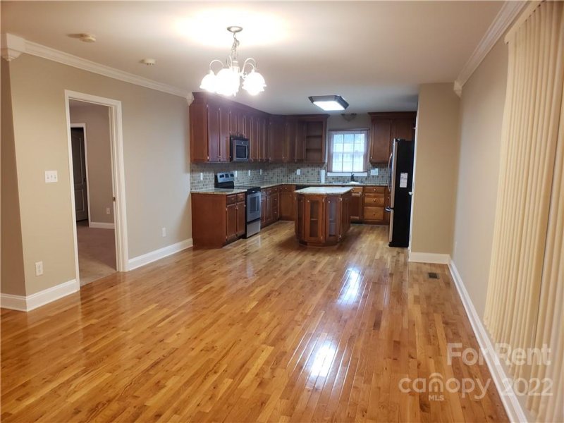 Property image 3 at 2165 Zion Church Road, Hickory, NC 28602