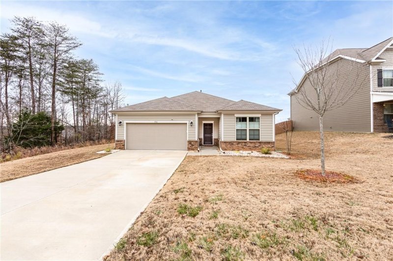 Property image 2 at 356 Pleasant View Lane, Concord, NC 28025