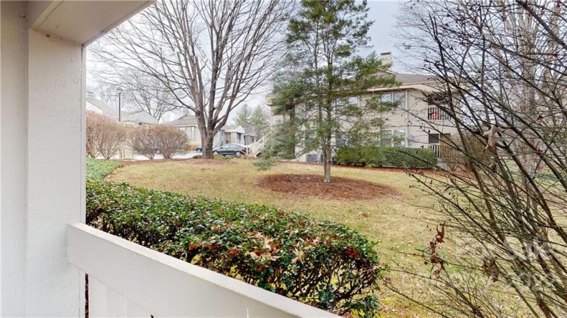 Property image 2 at 601 Abbey Circle, Asheville, NC 28805