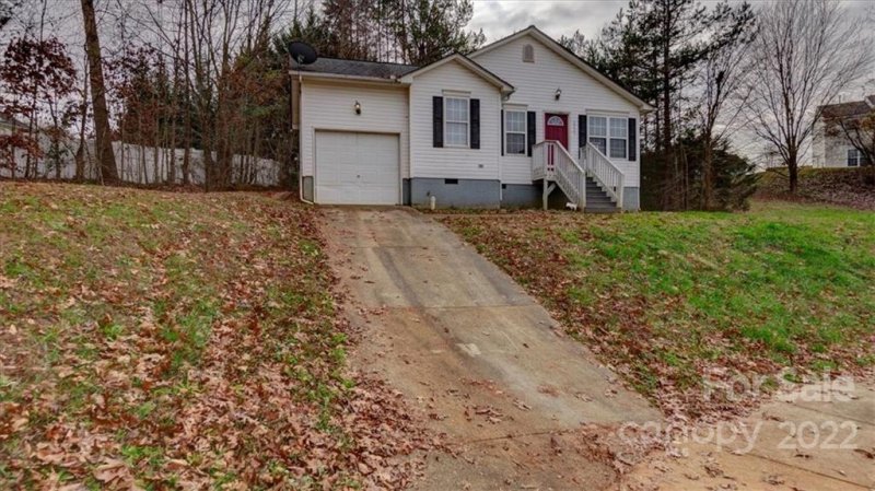 Property image 2 at 6205 Dumont Lane, Charlotte, NC 28269