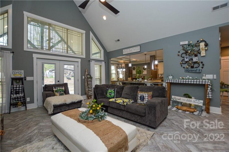 Property image 2 at 1937 Grace Lane, Charlotte, NC 28262