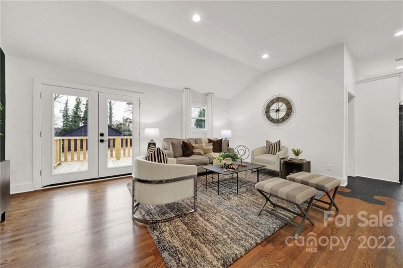 Property image 4 at 2519 Elkwood Circle, Charlotte, NC 28205