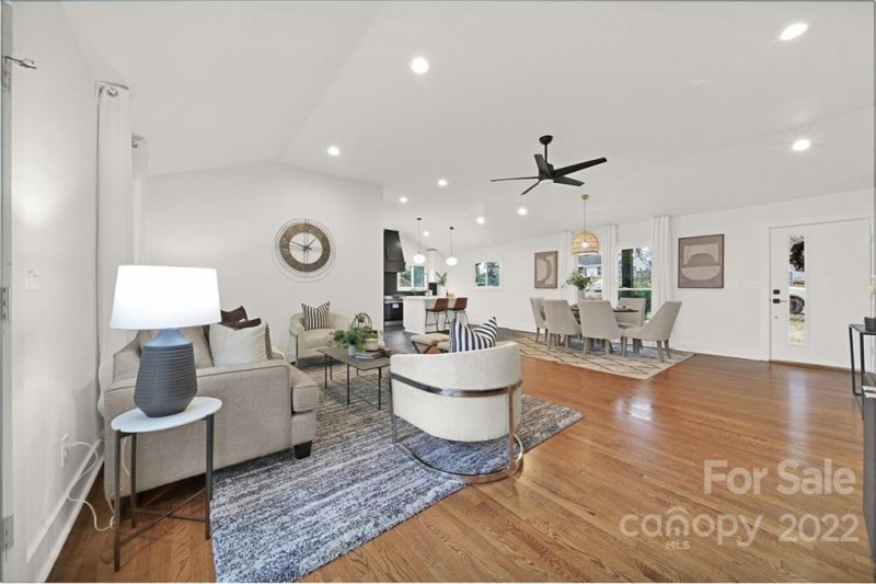 Property image 5 at 2519 Elkwood Circle, Charlotte, NC 28205