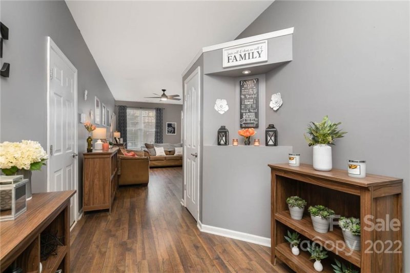 Property image 4 at 4018 Far West Drive, Charlotte, NC 28269